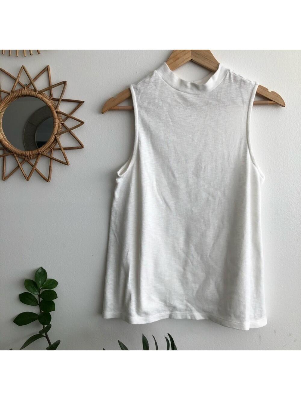 Gap White Sleeveless Mock Neck Top Women's Size S Minimal Layered Chic Casual